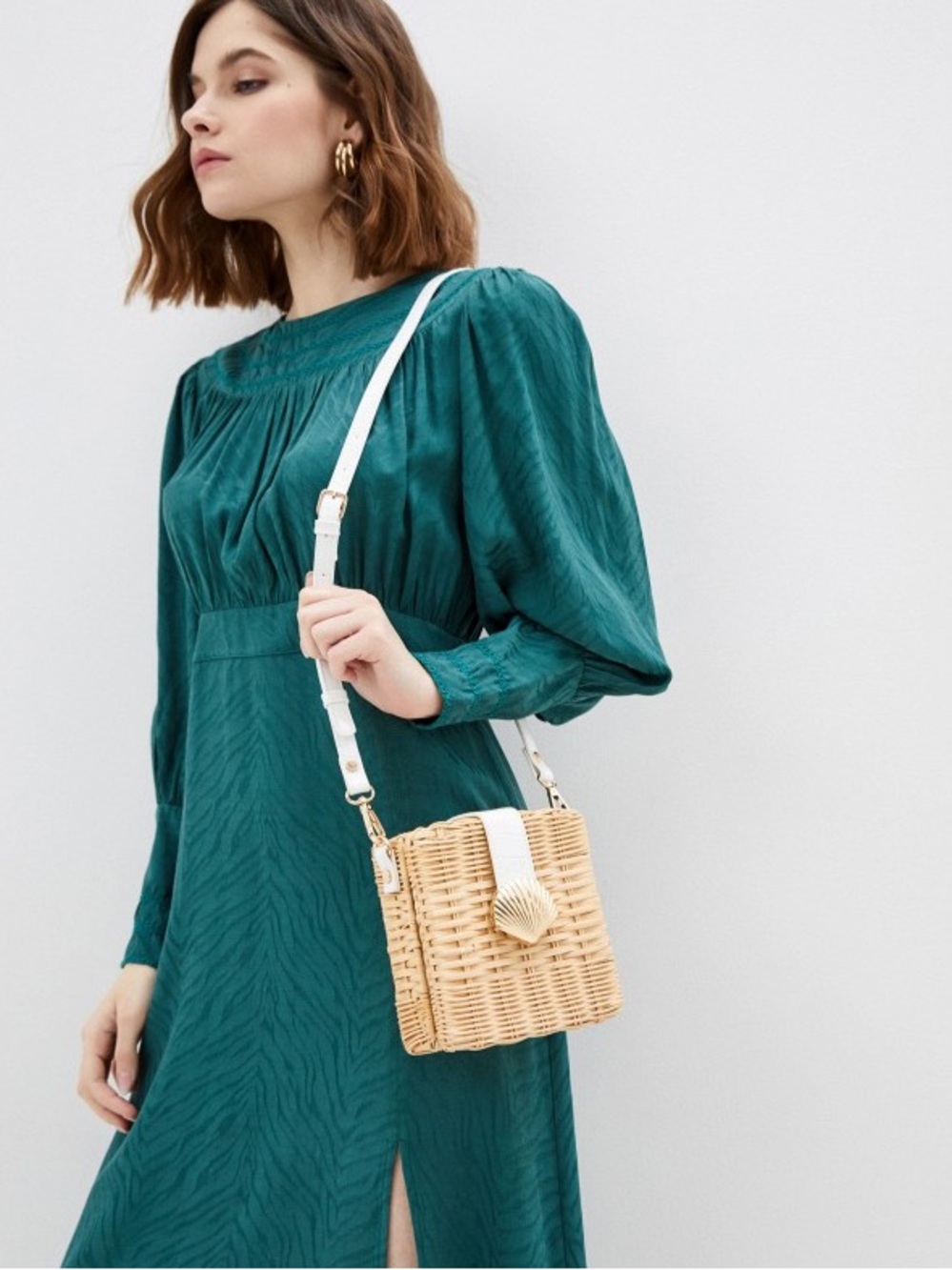 🐚 TOPSHOP RATTAN WOVEN CROSSBODY PURSE BOHO COASTAL
